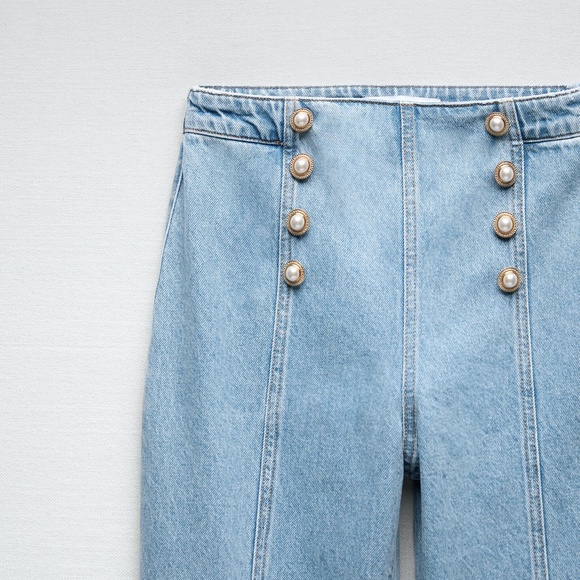 Zara Straight Fit Denim Jeans with gold-toned pearl buttons - Picture 1 of 11